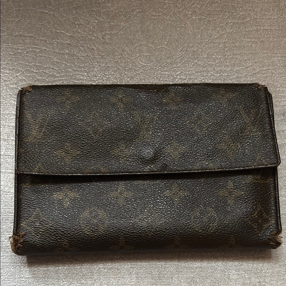 Louis Vuitton  Monogram Wallet